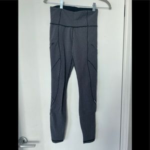 Luluulemon workout leggings